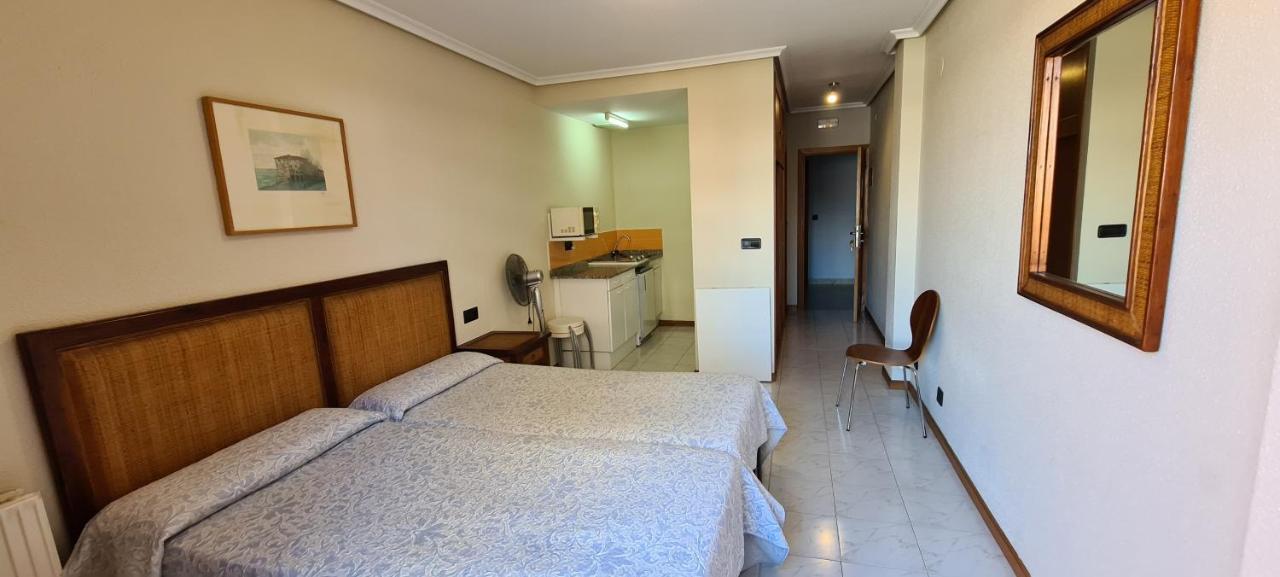 Apartamentos Laredo-Playa Kültér fotó